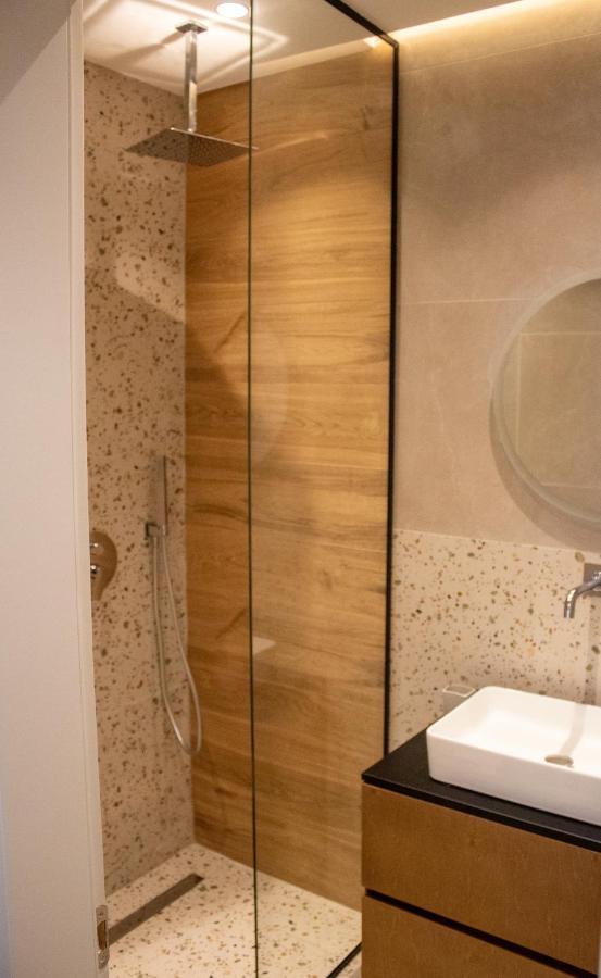 Downtown Studio Apartments Tiranë Luaran gambar
