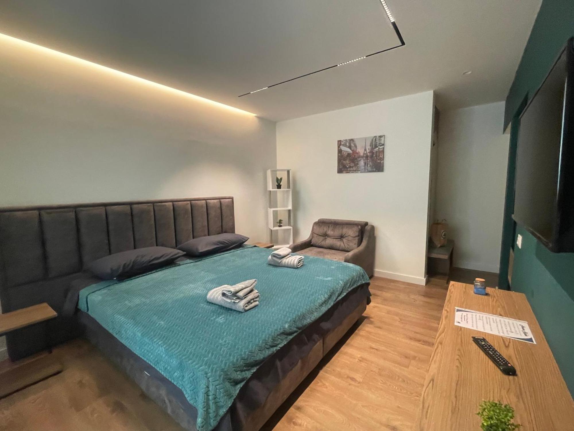 Downtown Studio Apartments Tiranë Luaran gambar