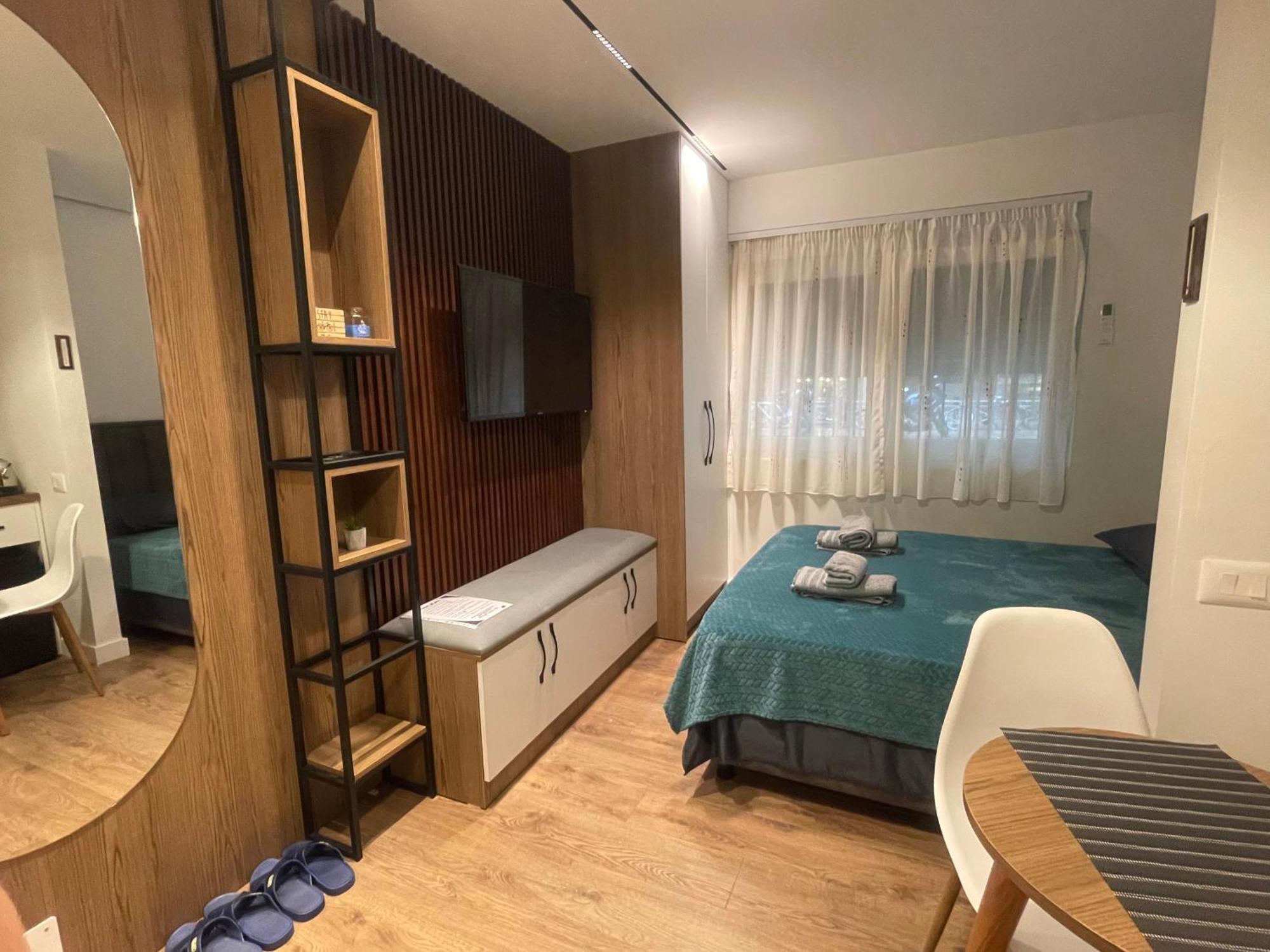 Downtown Studio Apartments Tiranë Luaran gambar
