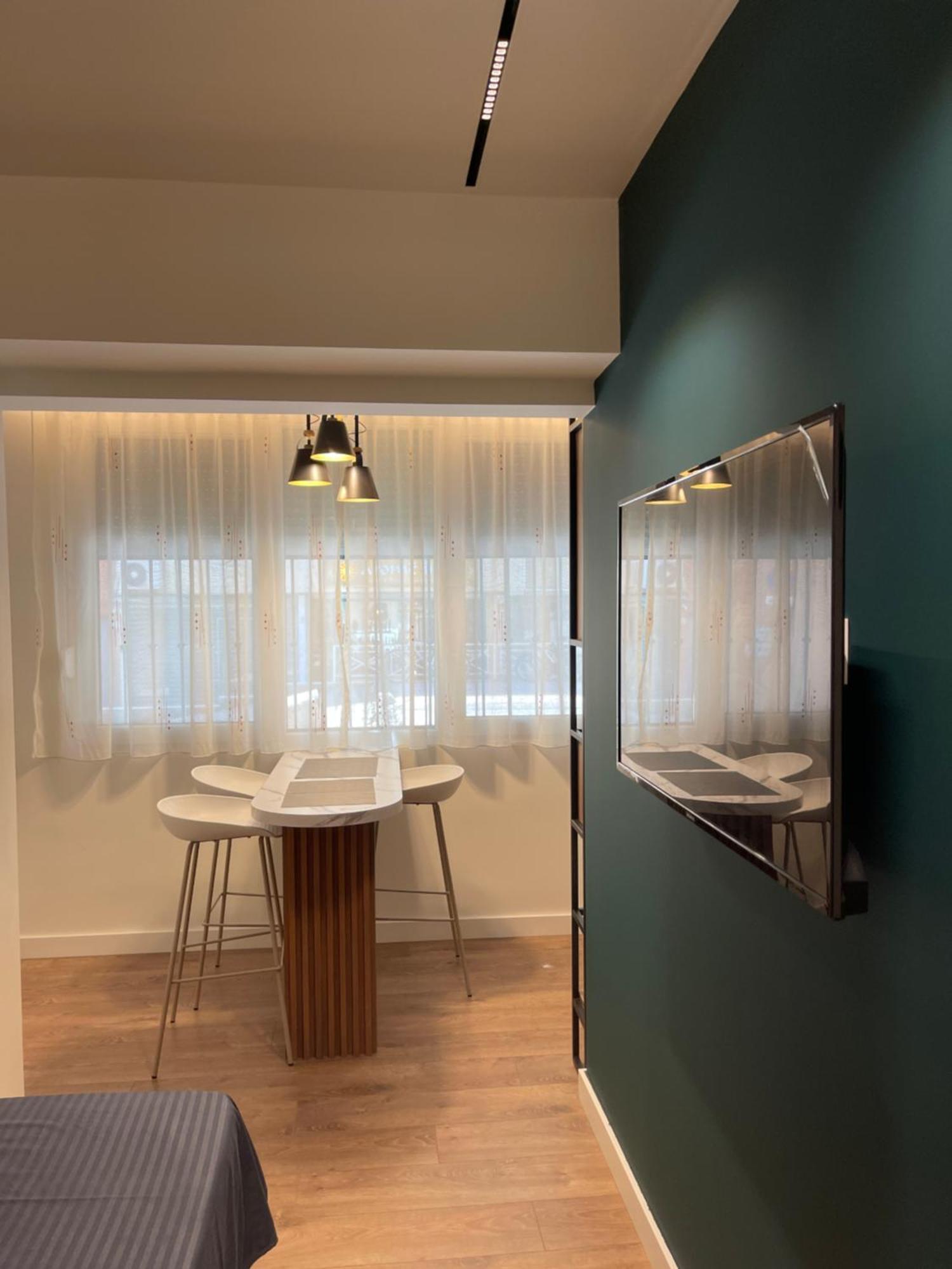 Downtown Studio Apartments Tiranë Luaran gambar